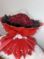 Premium Red Glitter Freestanding 101 Soap Rose Bouquet - Image 5