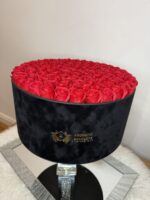 The Grand Noir 101 Rose Collection
