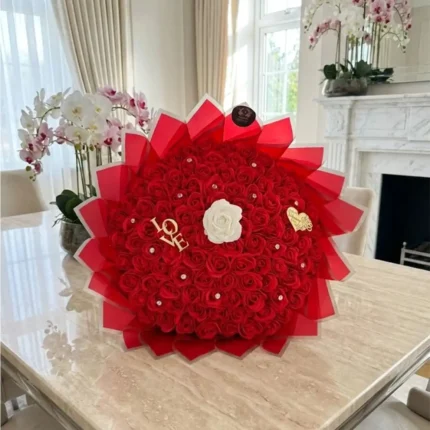 Large rose bouquet by Aromatic Bouquets